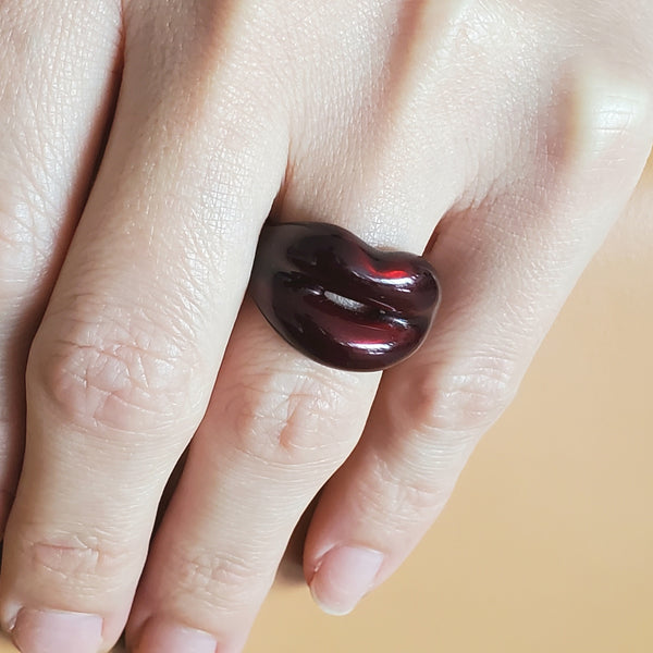 Solange Azagury-Partridge British Hot Lips Ring In 925 Sterling Silver With Vivid Red Enamel