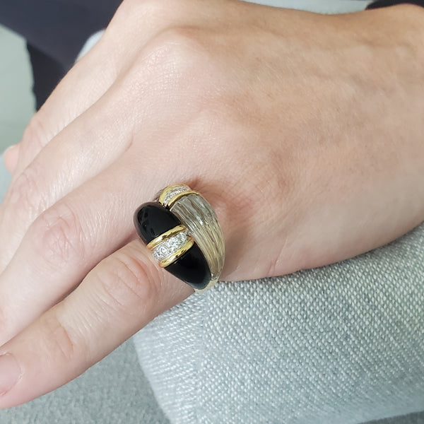 Boucheron Paris 1972 Cocktail Ring in 18 Kt Gold With VS Diamonds Rock Quartz & Onyx