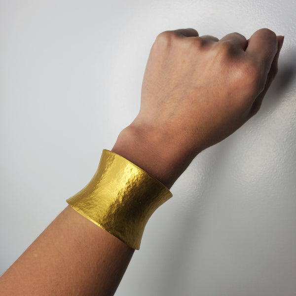 Yossi Harari Bold Hammered Roxanne Corset Cuff Bracelet In Solid 24Kt Gold