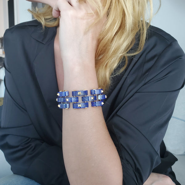 Aletto Brothers Sculptural Bracelet In 18Kt Yellow Gold With Carved Lapis Lazuli