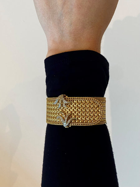 French 1950 Mid Century Mesh Buckle Bracelet In 18Kt Gold With Diamonds Accents