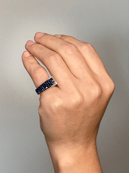 Geometric Ring In 18Kt White Gold With Invisible Setting Of 2.52 Ctw In Navy Blue Sapphires