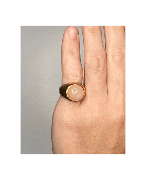 Tiffany Co By Paloma Picasso Hammered Cocktail Ring In 18Kt Gold With 11.28 Cts Moonstone