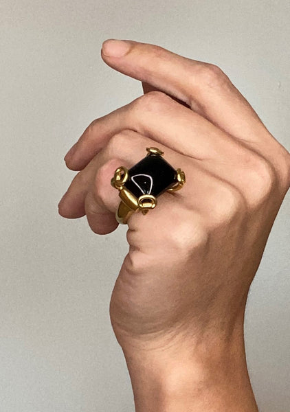 Gucci Milano Horsebit Cocktail Ring In 18Kt Yellow Gold With 26 Cts Black Onyx