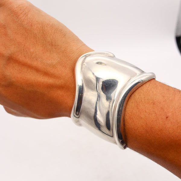 *Tiffany & Co 1978 by Elsa Peretti Rare vintage medium right bone cuff in sterling silver