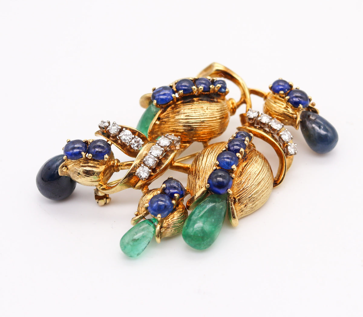 -Retro Modern 1950 Brooch In 18Kt Gold With 22.68 Ctw In Diamonds Sapp ...