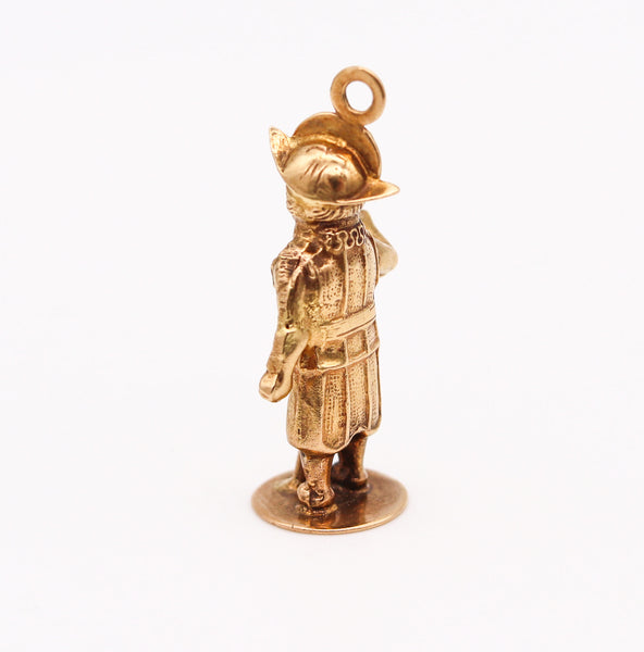 -Italian Vintage 1950 Vatican Guard Charm Pendant In solid 18Kt Yellow Gold