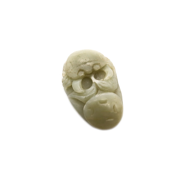 CHINA QING DYNASTY 19th CENTURY CRAB AMULET CARVED IN NEPHRITE WHITE JADEITE