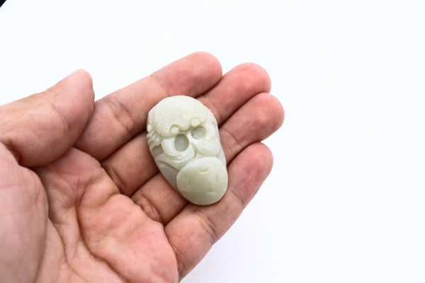 CHINA QING DYNASTY 19th CENTURY CRAB AMULET CARVED IN NEPHRITE WHITE JADEITE