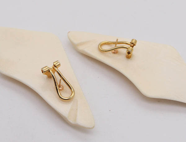-Modernist 1970 Italian Sculptural Carved Drop Earrings With 14KT Gold Posts