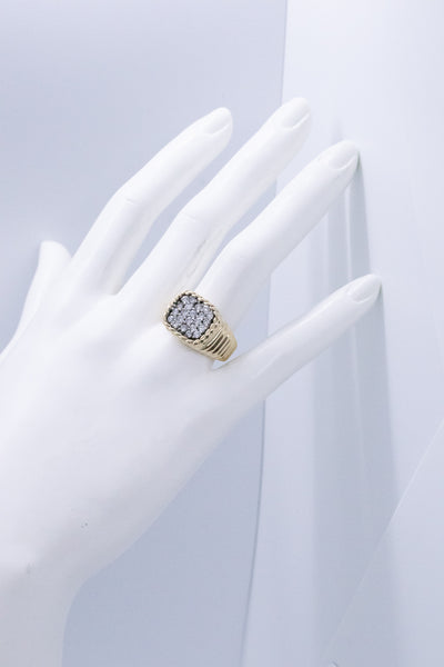 MEN'S SOLID 14 KT RING WITH DIAMONDS