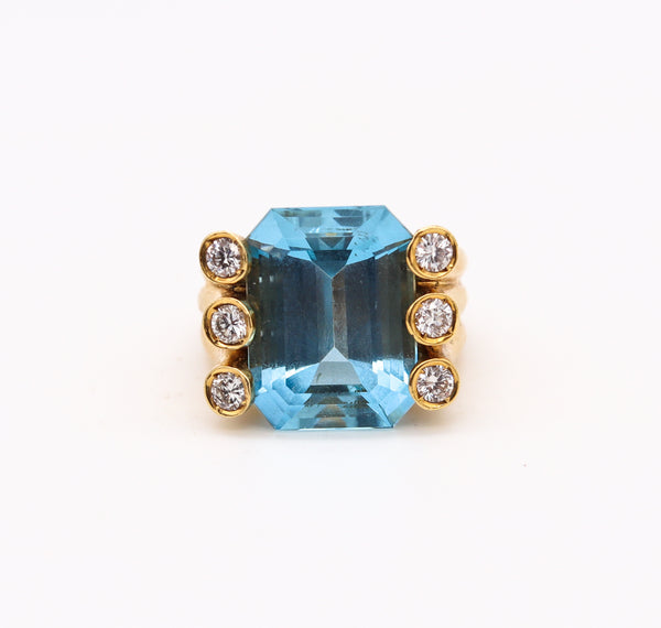 Verdura Milan Cocktail Ring In 18Kt Yellow Gold With 12.31 Cts In Aquamarine And Diamonds