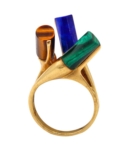 *French 1960 modernist sculptural ring in 18kt Yellow Gold with carved Hard Gemstones