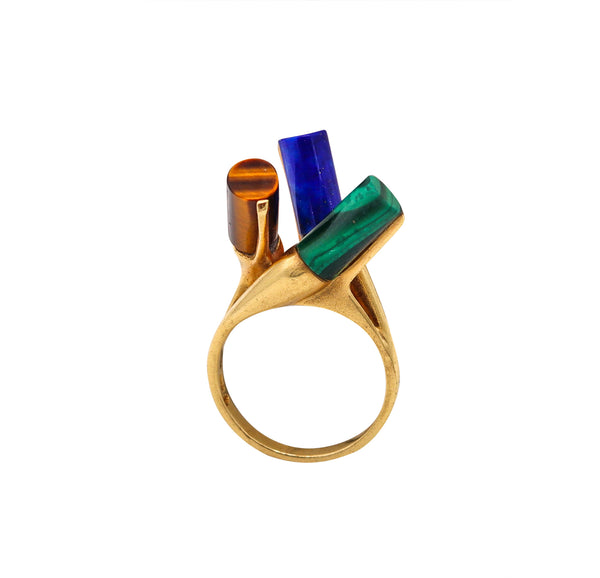 *French 1960 modernist sculptural ring in 18kt Yellow Gold with carved Hard Gemstones