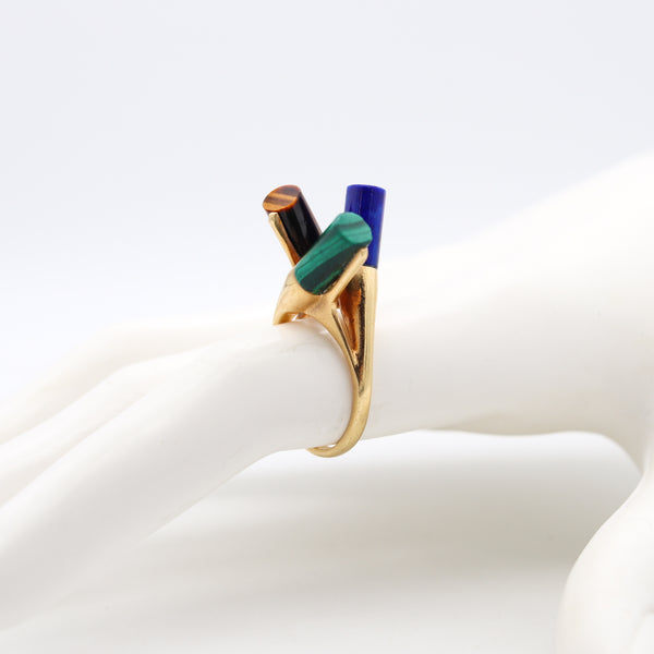 *French 1960 modernist sculptural ring in 18kt Yellow Gold with carved Hard Gemstones