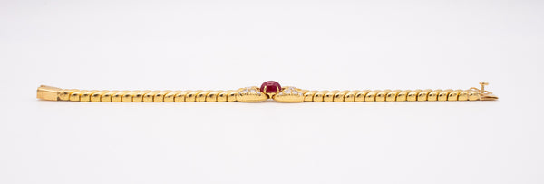 VAN CLEEF & ARPELS 1970 BRACELET IN 18 KT GOLD WITH 2.26 Ctw IN DIAMONDS AND RUBY