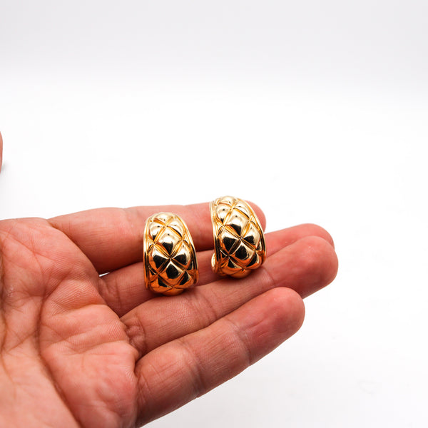 -Chaumet Paris 1970 Quilted Modernist Hoops Earrings In 18Kt Yellow Gold