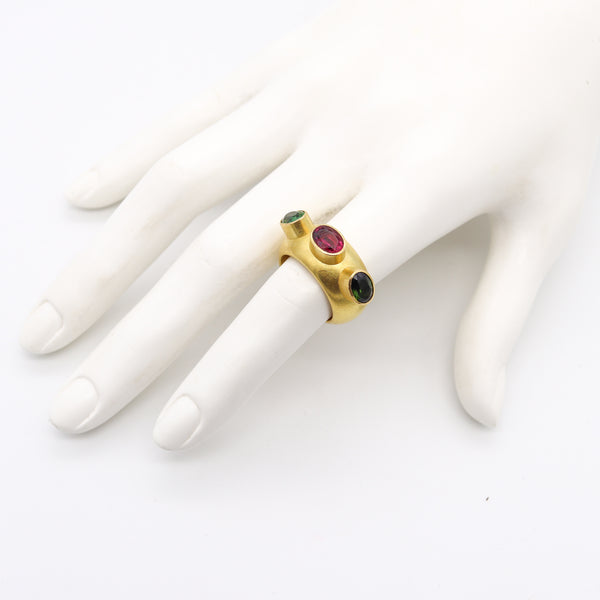 *Modern designer cocktail Ring in 18 kt Yellow Gold with 5.87 Cts in Tourmalines