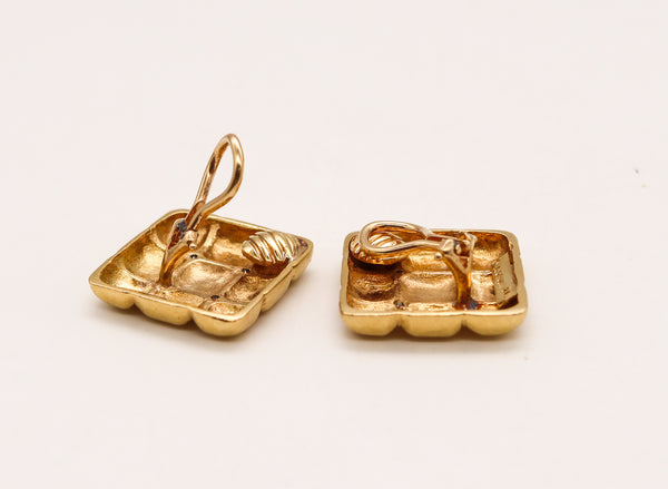 Aldo Cipullo 1970 New York Quilted Clip Earrings In 18 Kt Yellow Gold With Diamonds