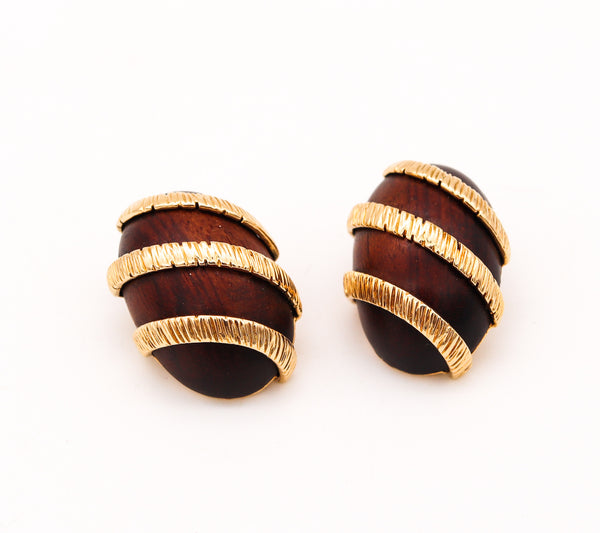 Cartier Paris 1970 Very Rare Earrings In Textured 18 kt Gold with Carved Rose Wood