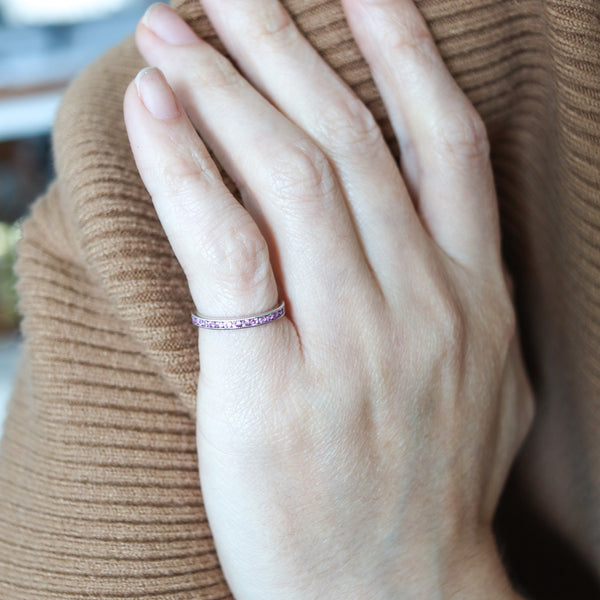 -Ogi Eternity Band Ring In 18Kt White Gold With 1.40 Ctw In Vivid Pink Sapphires