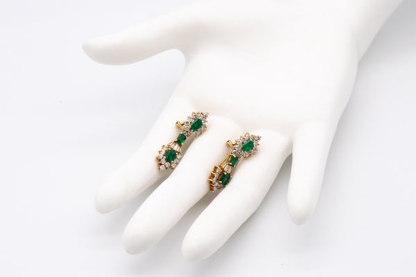 CLASSIC DROP EARRINGS IN 18 KT GOLD WITH 4.65 Ctw IN DIAMONDS & COLOMBIAN EMERALDS