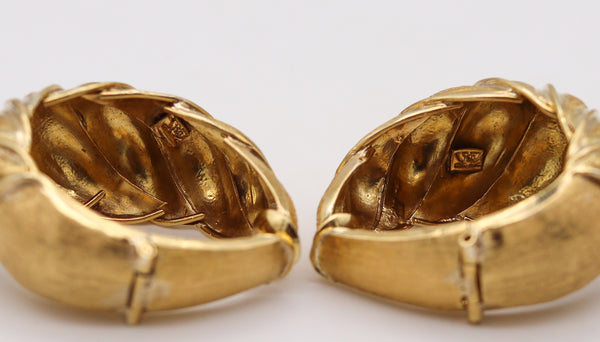 Gübelin 1960 Swiss Hoops Earrings In Textured 18Kt Yellow Gold