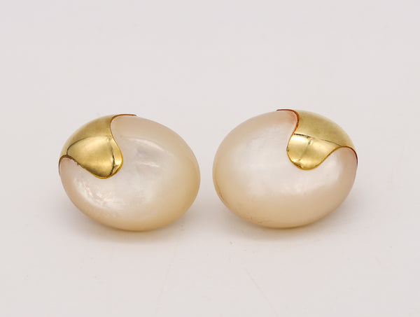 Tiffany Co 1977 Angela Cummings Oval Earrings In 18Kt Gold With White Nacre