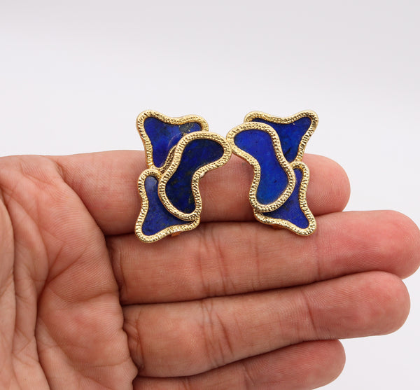 *French 1970 Ultra Modernism Clips-Earrings in 18 kt Yellow Gold With Lapis Lazuli