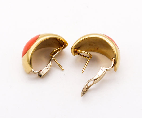 *Italian 1970 Geometric Clip Earrings in 18 Kt Yellow Gold With Coral & Jadeite Jade