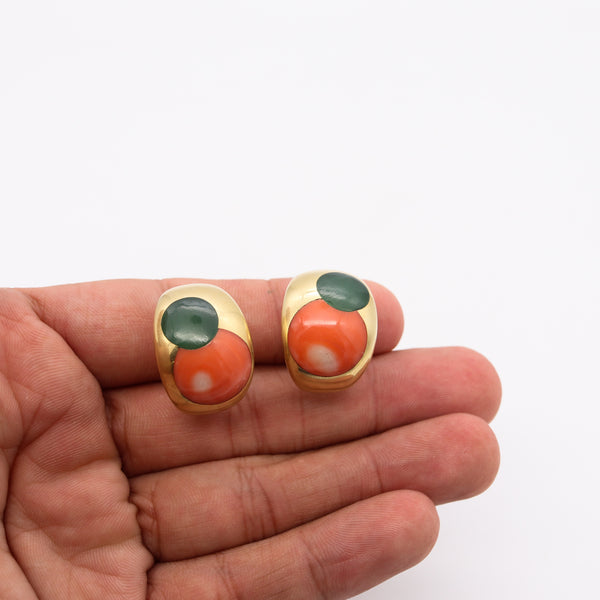 *Italian 1970 Geometric Clip Earrings in 18 Kt Yellow Gold With Coral & Jadeite Jade