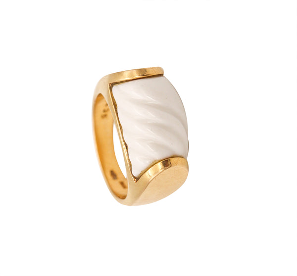 *Bvlgari Roma Tronchetto Ring in 18 kt Yellow Gold With White Ceramic