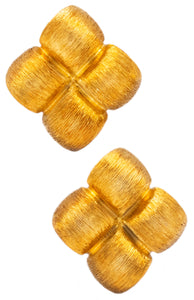 Henry Dunay New York Textured 18Kt Yellow Gold Squared Geometric Earrings