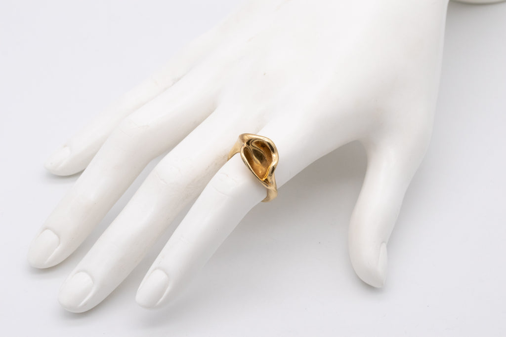 Tiffany Era Scarf Ring in Yellow Gold-plated Metal