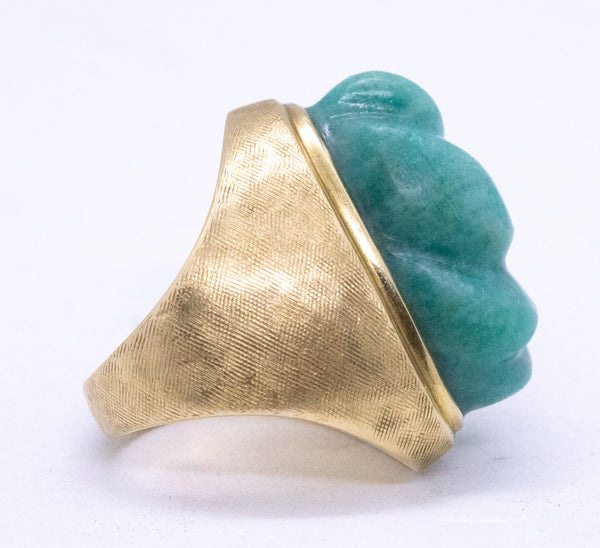 *Burle Marx 1960 Brazil 18 kt gold Forma livre ring with 25 Cts in carved amazonite jade