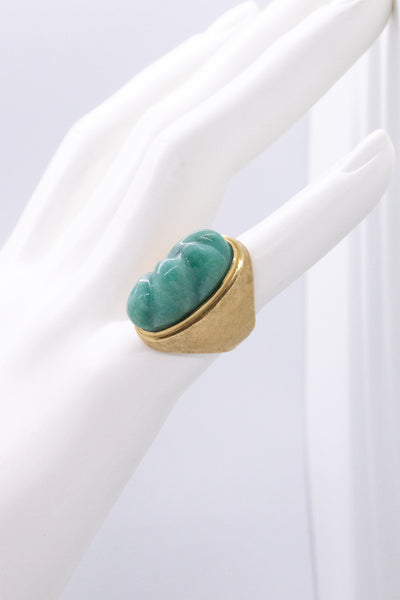 *Burle Marx 1960 Brazil 18 kt gold Forma livre ring with 25 Cts in carved amazonite jade