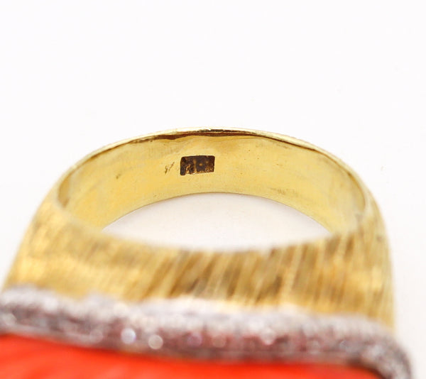 Italian 1960 Mid Century Cocktail Ring In 18Kt Gold With 23.5 Cts In Diamonds And Coral