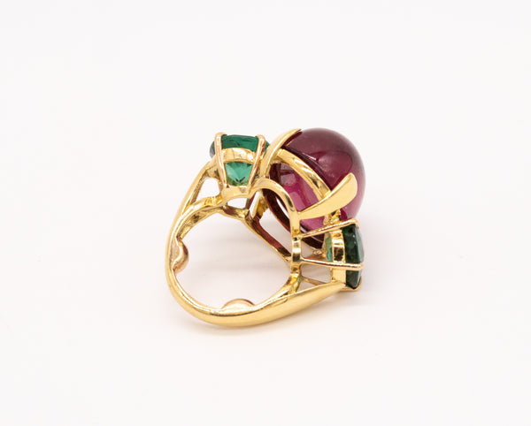 *Designer modern 18 kt cocktail ring with 46.09 Ctw in Rubellite & green tourmaline