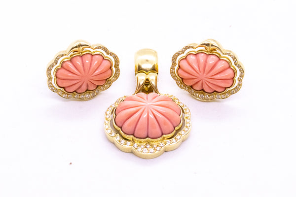 EARRINGS & PENDANT 18 KT SET WITH SCALLOPED CORAL AND 1.53 Cts DIAMONDS