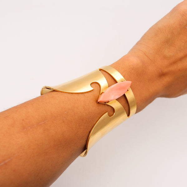 Spritzer & Fuhrmann 1970 Retro Cuff Bracelet In 18Kt Yellow Gold With Salmon Coral