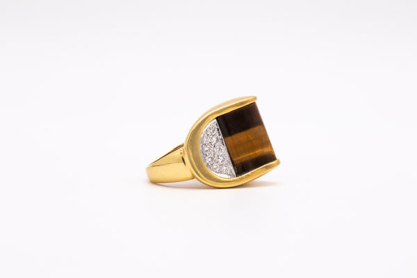 Robert Altman 1970 New York Geometric Ring In 18Kt Yellow Gold With 20.75 Cts In Diamonds & Tiger Eye