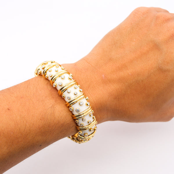 *Tiffany & Co. France Schlumberger White enamel Bangle Bracelet in 18 kt Gold with 5.94 Ctw Diamonds
