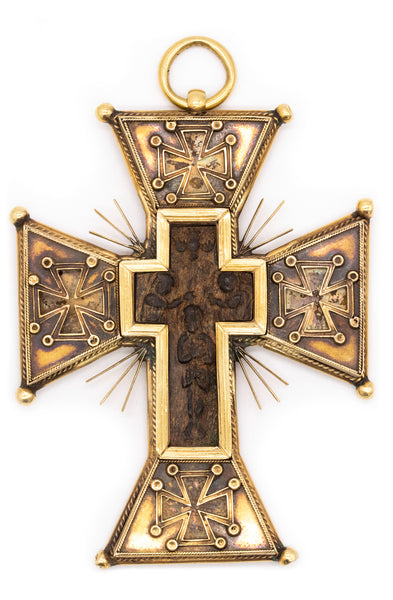 VICTORIAN 1870 OVERSIZED PECTORAL CROSS IN 17 KT YELLOW GOLD WITH A WOOD RELIC.