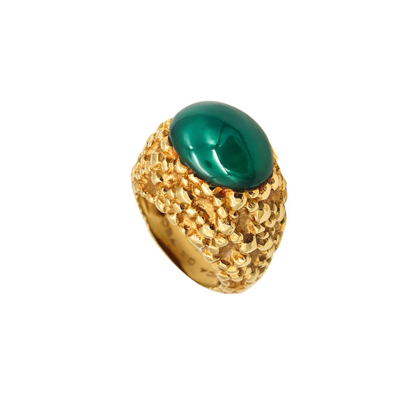 Van Cleef & Arpels 1970 Paris Cocktail Ring In 18kt Gold With 8.27 Cts Oval Chrysoprase