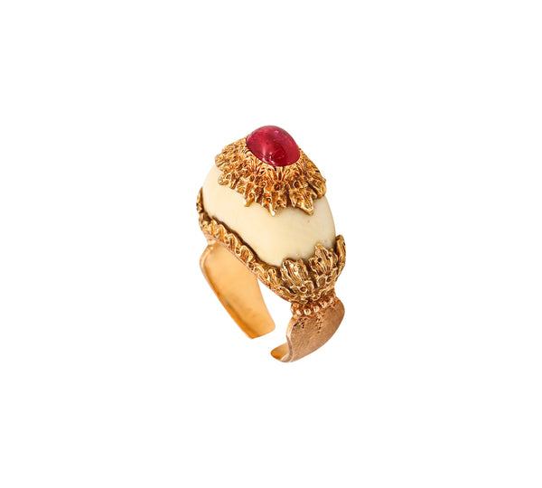 *Buccellati 1970 Milano Cocktail Ring in 18 Kt Yellow Gold With 1.81 Cts Burmese Ruby