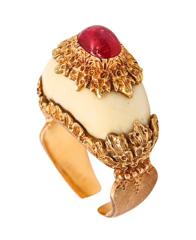 *Buccellati 1970 Milano Cocktail Ring in 18 Kt Yellow Gold With 1.81 Cts Burmese Ruby