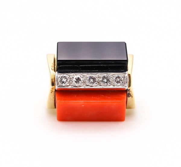 La Triomphe Geometric Cocktail Ring In 18Kt Gold With Diamonds Coral Onyx