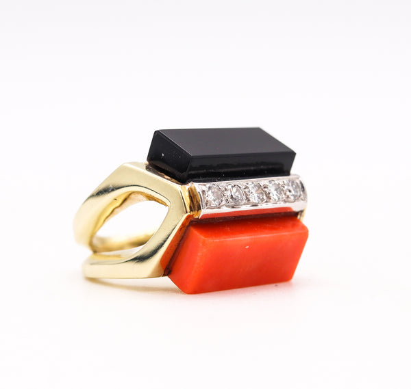 La Triomphe Geometric Cocktail Ring In 18Kt Gold With Diamonds Coral Onyx