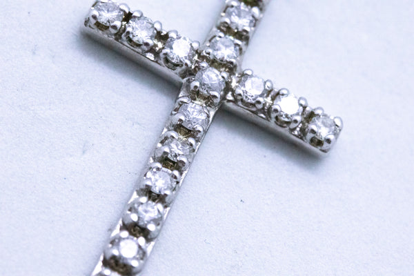 CROSS 18 KT GOLD WITH 0.96 Ctw DIAMONDS