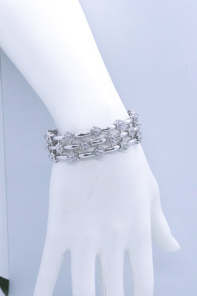 ITALIAN 18 KT BANGLE BRACELET WITH 3.85 CARATS DIAMONDS